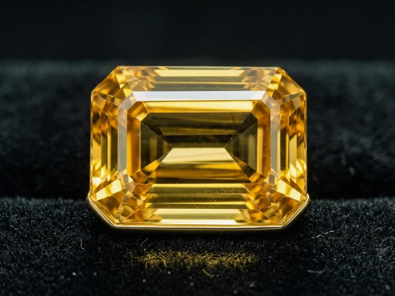 Pisces gemstone yellow sapphire
